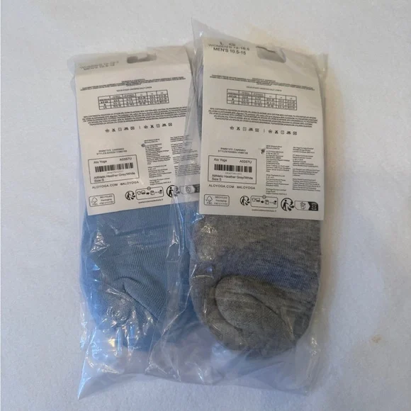Alo Crew Socks Light Blue and Gray - Size L NWT - Picture 2 of 4
